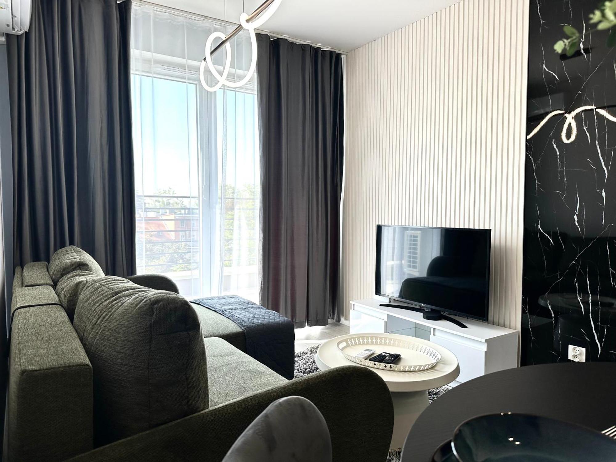 Apartment Podworcowa - Self Check-in 20h